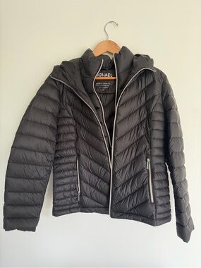 Michael Kors Packable Down Fill Puffer Jacket | Black | Size Large